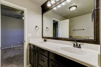 8705 SW 37th St in Oklahoma City, OK - Building Photo - Building Photo