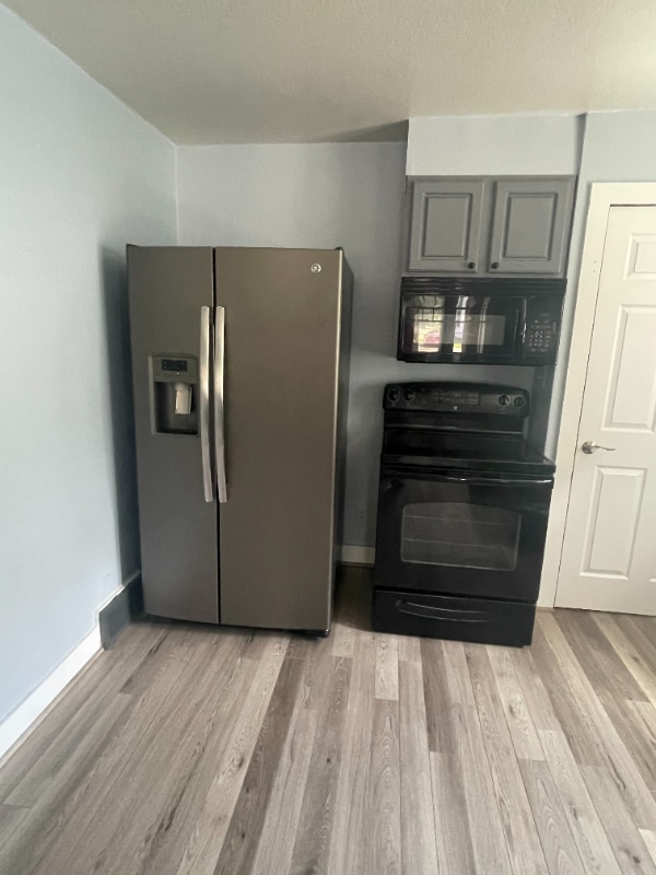 130 Main St in Marinette, WI - Building Photo - Building Photo