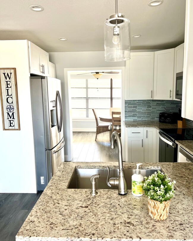 33 Azalea Dr in Ormond Beach, FL - Building Photo - Building Photo