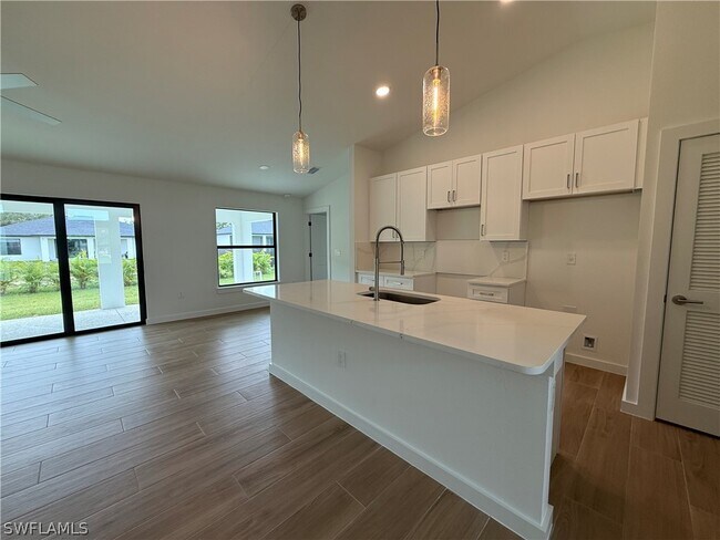 2707 34th St SW in Lehigh Acres, FL - Building Photo - Building Photo