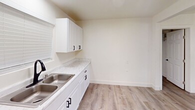 12309 Adams St-Unit -A in Yucaipa, CA - Building Photo - Building Photo