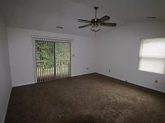 686 Rock Garden Cir in Winston-Salem, NC - Building Photo - Building Photo