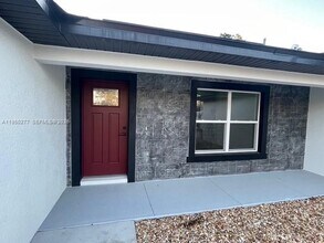 12152 SE 89th Terrace in Belleview, FL - Building Photo - Building Photo