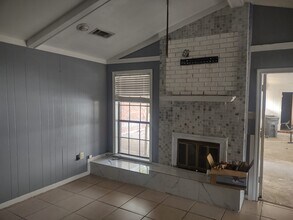 12141 Astolat Ave in Baton Rouge, LA - Foto de edificio - Building Photo