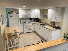 29 Boggs Ave, Unit B