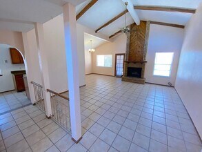 4716 Maureen Cir in El Paso, TX - Foto de edificio - Building Photo