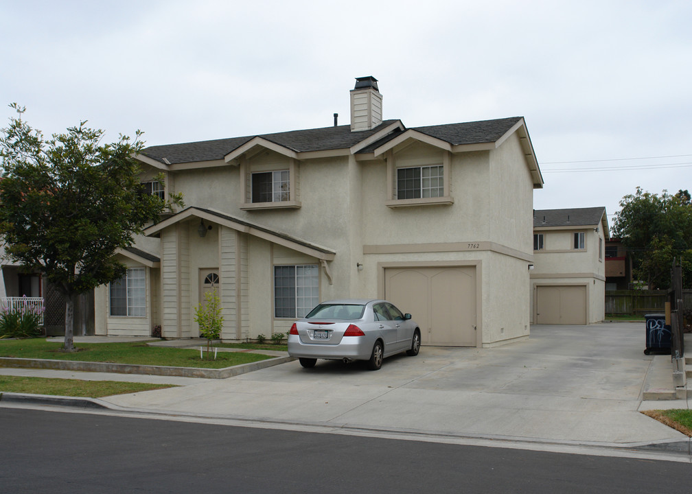 7762 Speer Ave in Huntington Beach, CA - Building Photo