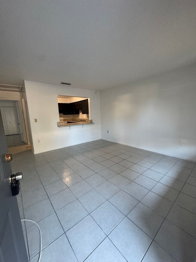 620-622 Pineville Ln in Lakeland, FL - Building Photo - Building Photo