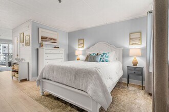 933 Ocean Blvd in Hampton, NH - Building Photo - Building Photo