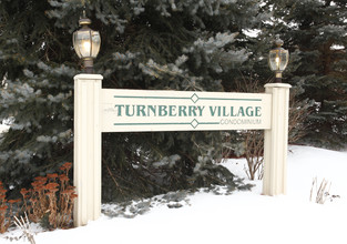 Turnberry Village in Ann Arbor, MI - Building Photo - Building Photo