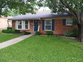 3728 Seguin Dr in Dallas, TX - Building Photo