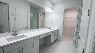 5722 Aleppo Pine Pl in Westlake, FL - Foto de edificio - Building Photo