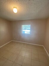 5004 La Salle St in Fort Pierce, FL - Building Photo - Building Photo