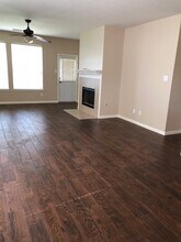 16826 Shoal Park Dr in Cypress, TX - Foto de edificio - Building Photo