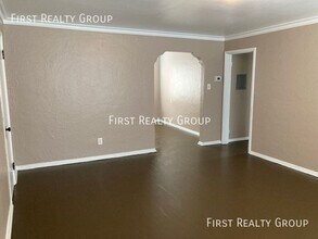 16 W Maplewood Ave in Dayton, OH - Building Photo - Building Photo