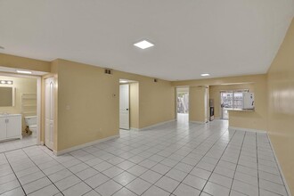 14220 SW 133rd Ave in Miami, FL - Building Photo - Building Photo