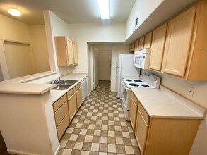 2615 W Gary Ave in Las Vegas, NV - Building Photo - Building Photo