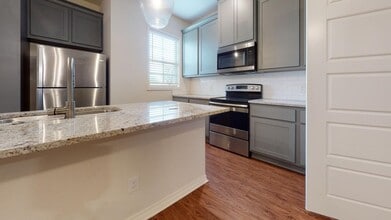 3109 Green St in Bryan, TX - Foto de edificio - Building Photo