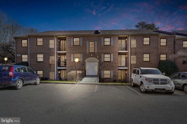 property at 3120 Valley Dr