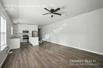 910-914 N Throckmorton St-Unit -914 in Sherman, TX - Building Photo - Building Photo