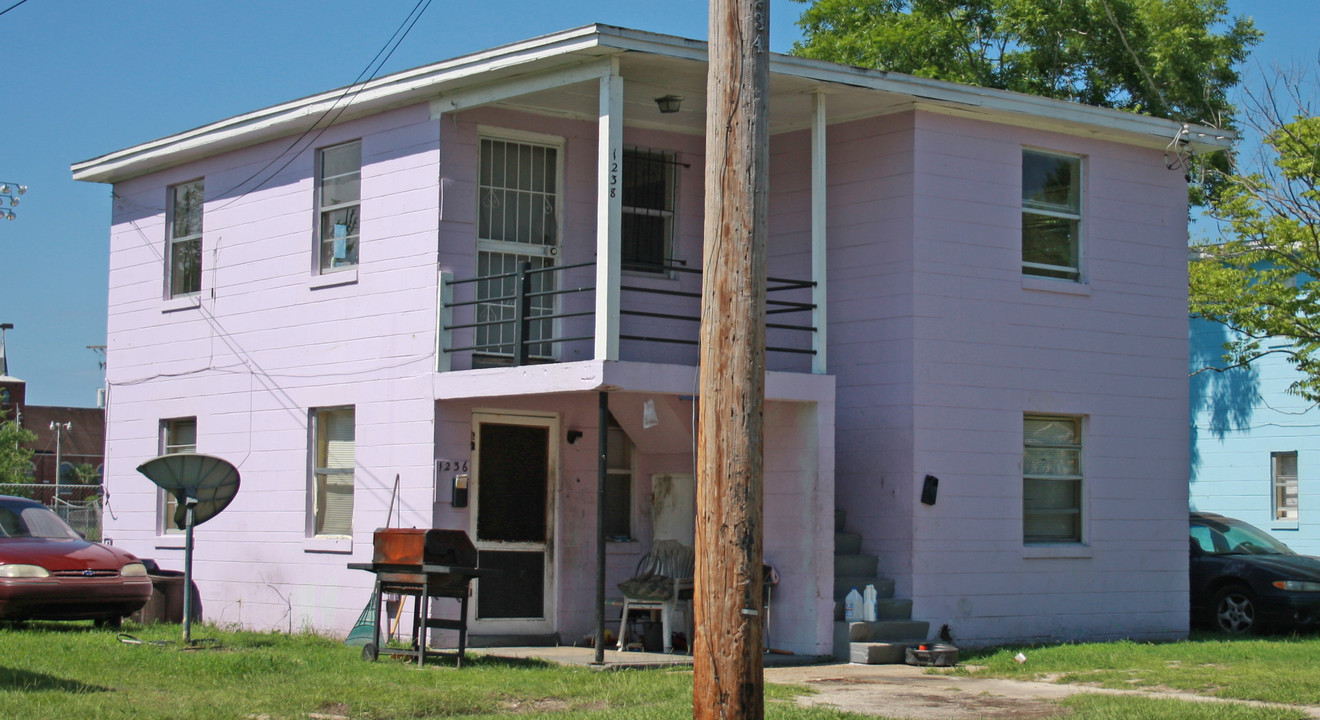 1236 W 16th St in Jacksonville, FL - Building Photo