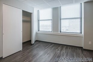 507 Main St, Unit 709 in Worcester, MA - Building Photo