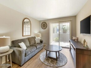 164 N 74th St, Unit 1 in Mesa, AZ - Building Photo - Building Photo