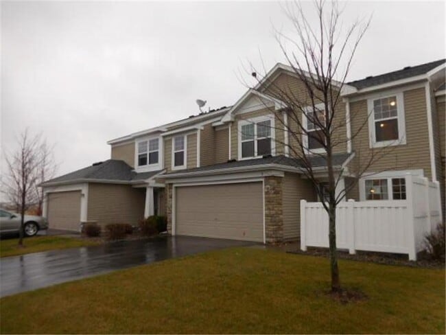 4880 149th St N, Unit #4 in Hugo, MN - Building Photo - Building Photo