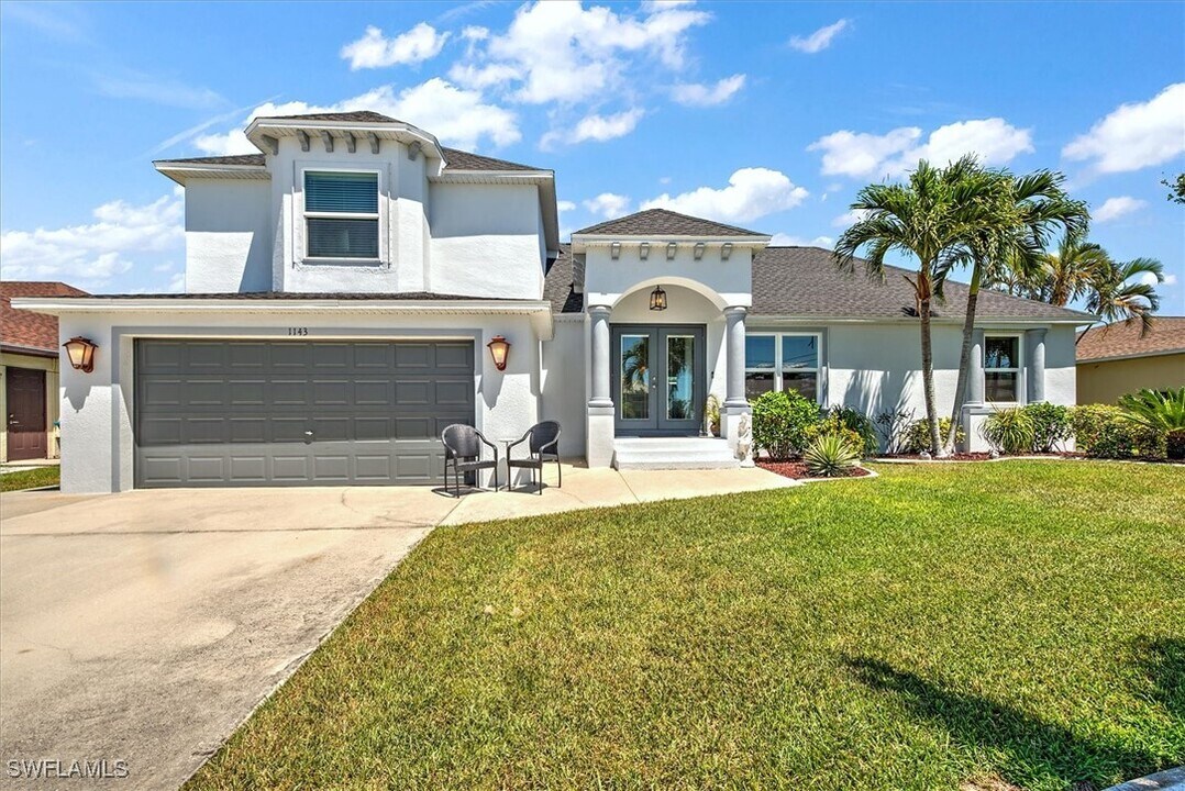 1143 SW 43rd St in Cape Coral, FL - Building Photo