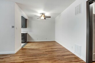 917 5th St in Santa Monica in Santa Monica, CA - Building Photo - Interior Photo