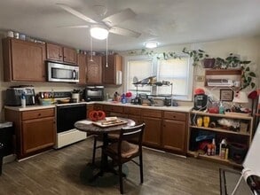 803 Noblin St in Radford, VA - Building Photo - Building Photo