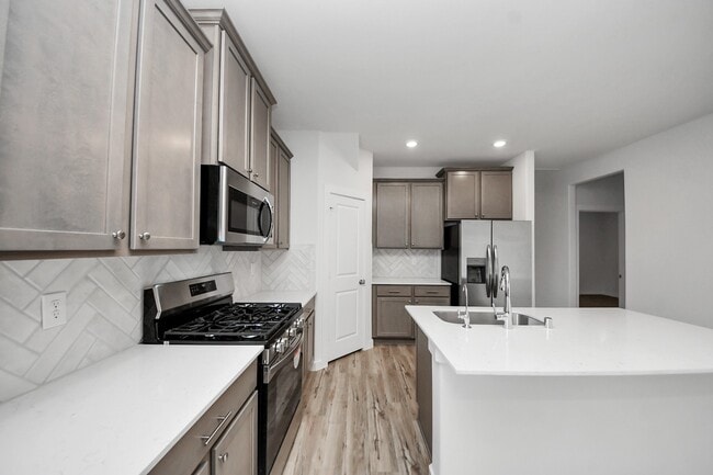 property at 1642 Portia Ln