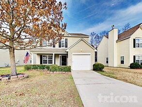 10226 Covingtonwood Dr in Charlotte, NC - Foto de edificio - Building Photo