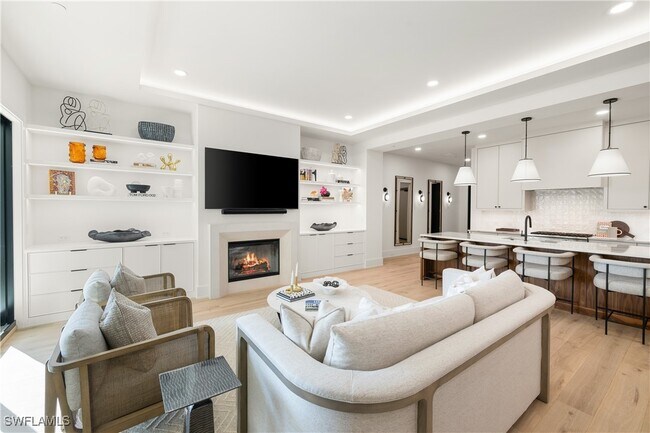 82 9th St S