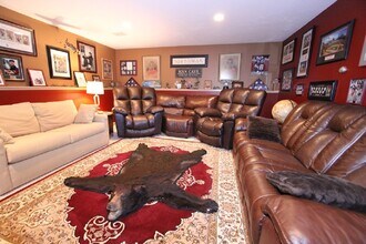 18 Great Hill Rd in Sandwich, MA - Building Photo - Building Photo