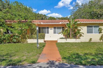11919 NE 8th Ave in Biscayne Park, FL - Building Photo - Building Photo