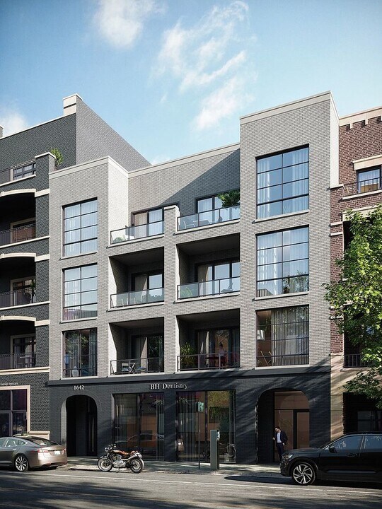 1646 W Belmont Ave-Unit -301 in Chicago, IL - Building Photo