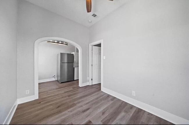 property at 805 10th St