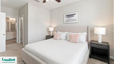 2300 Tapestry Park Dr, Unit 2250-305 in Land O Lakes, FL - Foto de edificio - Building Photo