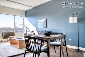 100 N Addison Ave in Elmhurst, IL - Foto de edificio - Building Photo