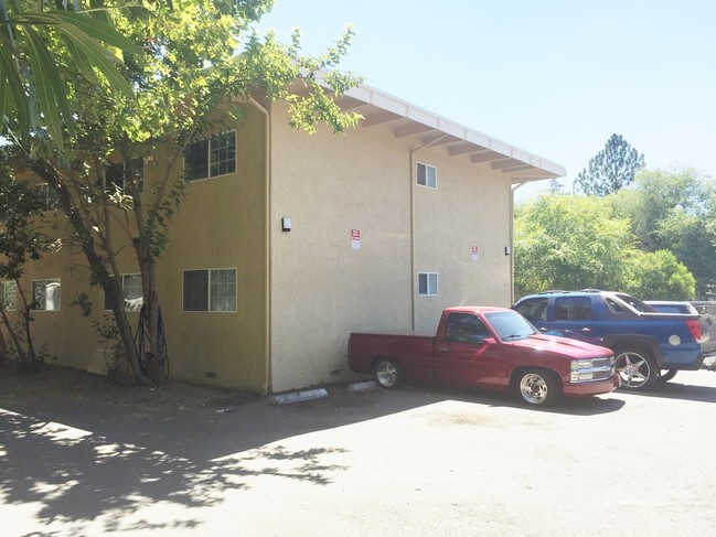 7539 Cook Ave in Citrus Heights, CA - Building Photo - Building Photo