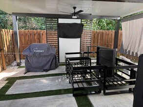 13150 SW 233rd St in Homestead, FL - Building Photo - Building Photo