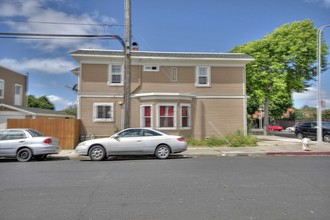 634 Bissell Ave in Richmond, CA - Building Photo - Building Photo