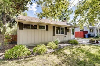 2280 S Linley Ct in Denver, CO - Building Photo - Building Photo