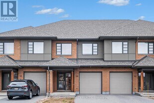 725 Guardian Grv in Ottawa, ON - Building Photo