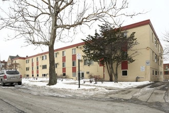 The Western Apartments in Cleveland, OH - Building Photo - Building Photo