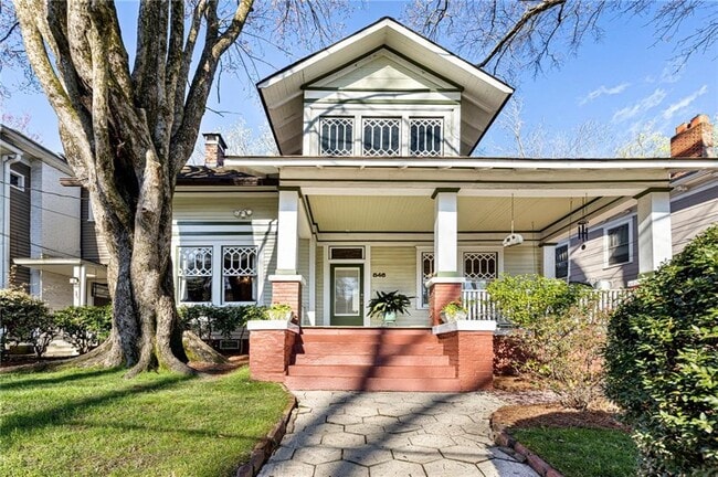 property at 846 Monroe Dr NE