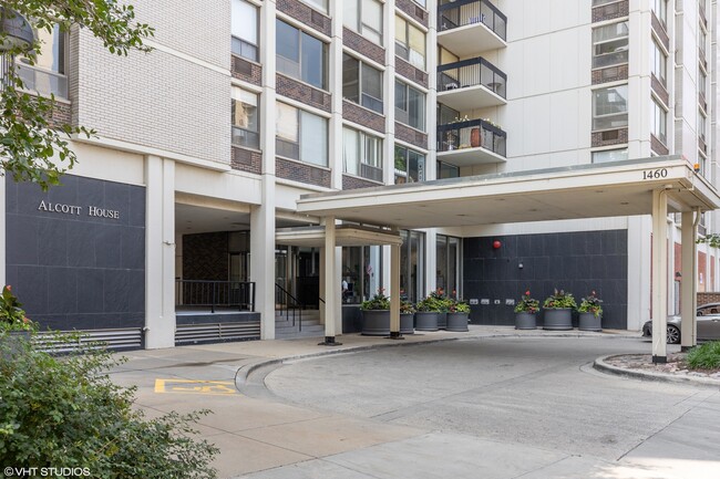 property at 1460 N Sandburg Terrace