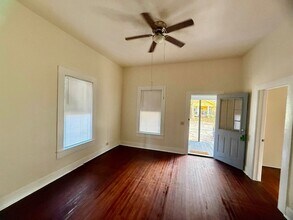 470 S 3rd St in Silsbee, TX - Foto de edificio - Building Photo