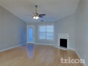 2570 Harbins Mill Dr in Dacula, GA - Foto de edificio - Building Photo